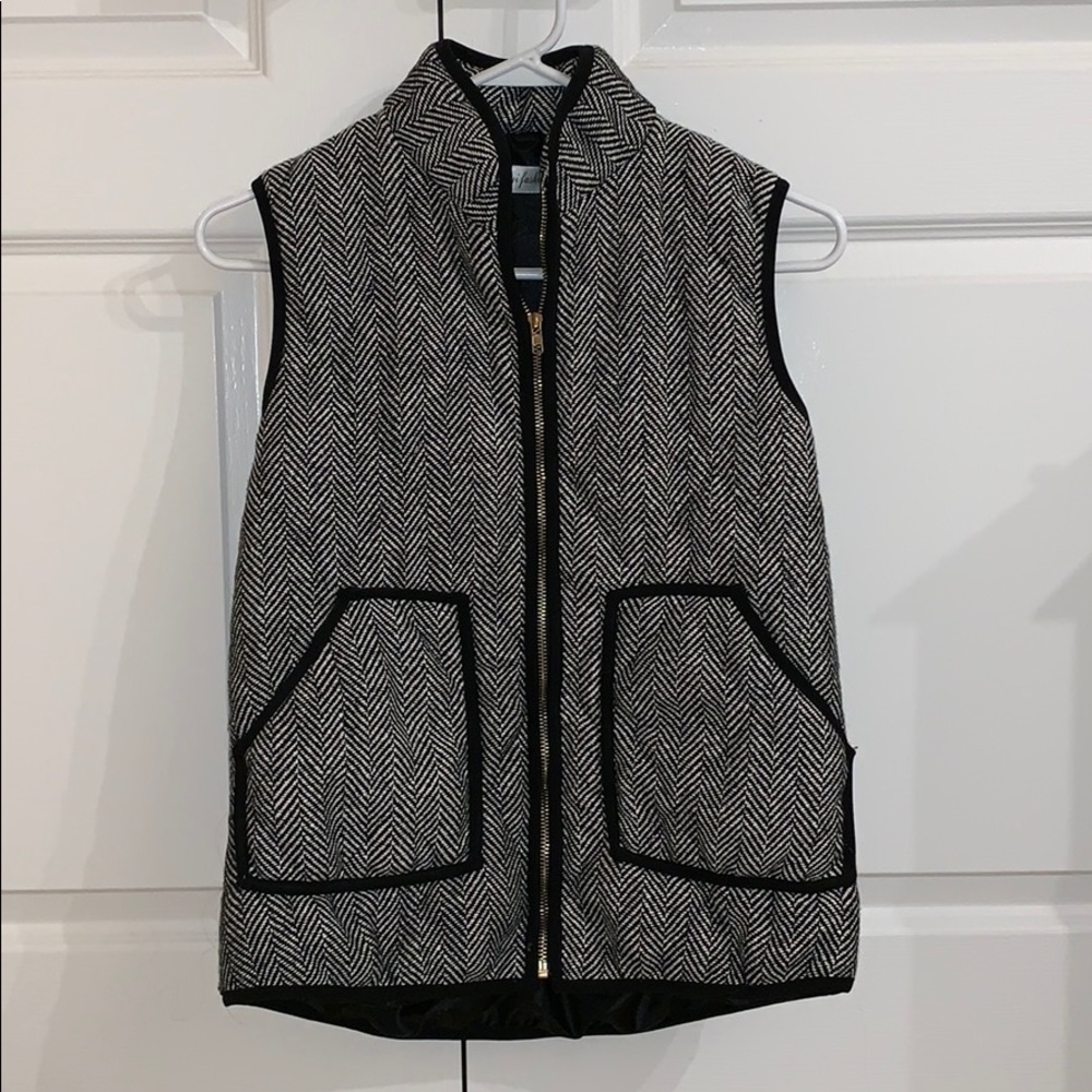 Black and white vest